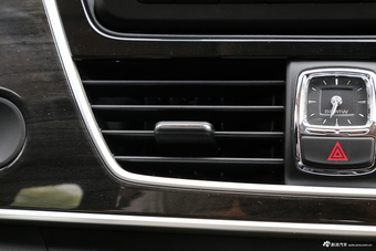 2017款宝骏560 1.5T 手动舒适型7座 