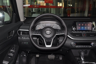 2019款天籁2.0L自动XL舒适版