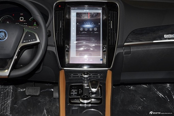 2017款比亚迪秦EV300尊享型