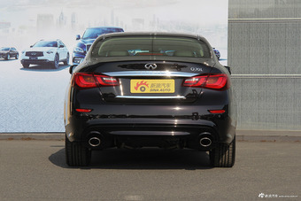 2017款英菲尼迪Q70L 2.5L自动悦享版