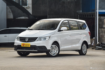 2016款宝骏730 1.5L手动超值版 7座国V图片