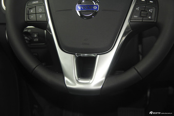 2017款沃尔沃S60L 2.0T自动T4智远版