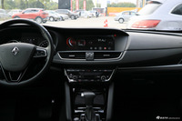 2018款宝沃BX7 2.0T自动28T四驱旗舰型7座