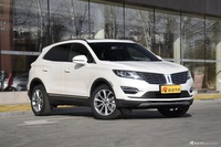 2017款林肯MKC 2.0T自动四驱尊雅版