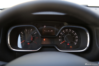 2016款雪铁龙C4世嘉1.2T自动 THP豪华型