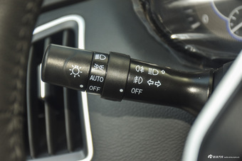 2016款驭胜S350 2.0T自动四驱汽油豪华版5座