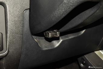 2017款黄海N1S 2.8T手动柴油两驱运动版JE493ZLQ4CB