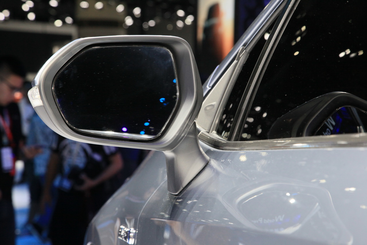 2018广州车展实拍：卡罗拉双擎