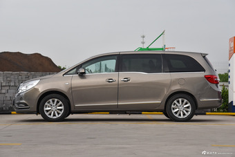 2017款GL8 2.5L自动尊贵型