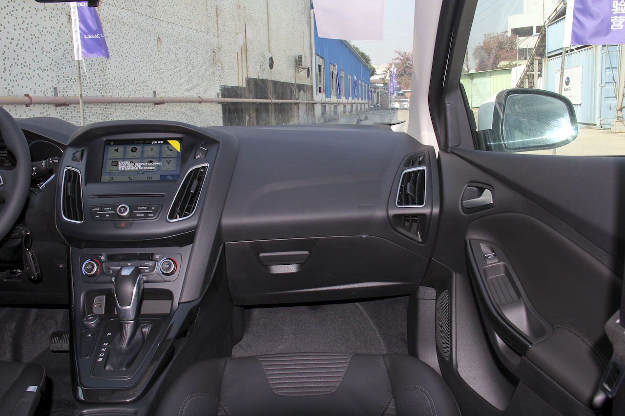 2018款福克斯两厢1.5T自动精英型EcoBoost 180