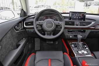 2017款奥迪A7 3.0T自动50TFSI quattro舒适型