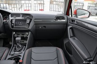 2017款途观L 2.0T 自动四驱至尊旗舰版380TSI