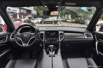 2017款本田UR-V 1.5L 240TURBO自动两驱豪华版国V图片