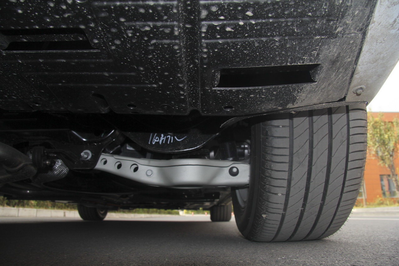 2016款君越1.8L自动30H豪华型