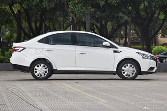 2016款锐3 1.6L手动智享型