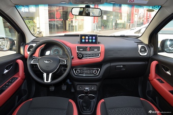 实拍入门级时尚SUV 江淮瑞风S2mini