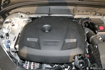 2019款沃尔沃XC60 2.0T自动四驱T5智逸版