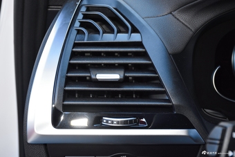 2019款宝马X4 2.0T自动xDrive25i M运动套装