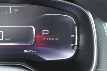 2017款雪铁龙C5 1.8T自动380THP尊贵型