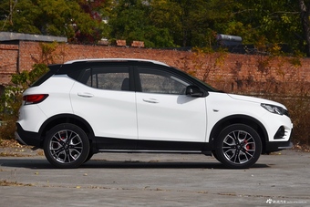 2018款东南DX3 SRG 1.5T自动旗舰型