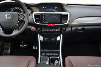 2016款本田雅阁混动2.0L自动锐尊版宝石红 