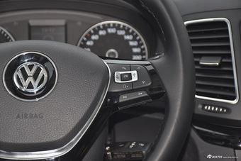 2017款夏朗2.0T自动旗舰型7座