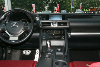 2017款雷克萨斯IS 2.0T自动200t F SPORT