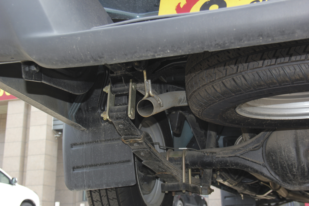 2018款宝典2.9T手动新超值柴油两驱舒适型加长货箱JX4D30B5L