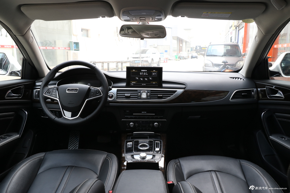 2018款众泰Z700H 1.8T DCT尊享型