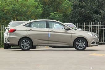 2018款逸动DT 1.6L手动智享型