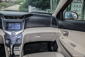 2015款风云2 1.5L手动新意版