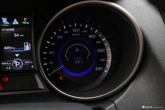 2016款长安CS75 1.8T自动精英型国5