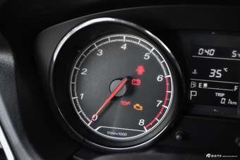 2017款奔腾B30 1.6L 自动豪华型