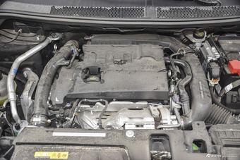 2017款标致4008 1.8T自动380THP豪华版