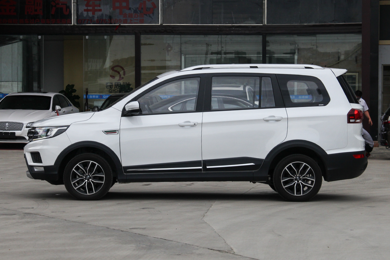 2018款斯威X3 1.5L手动风尚型