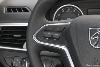 2018款宝骏530 1.8L自动豪华型