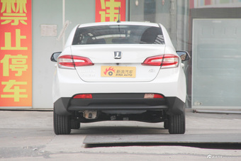 2016款锐3 1.6L手动尊享型天窗版