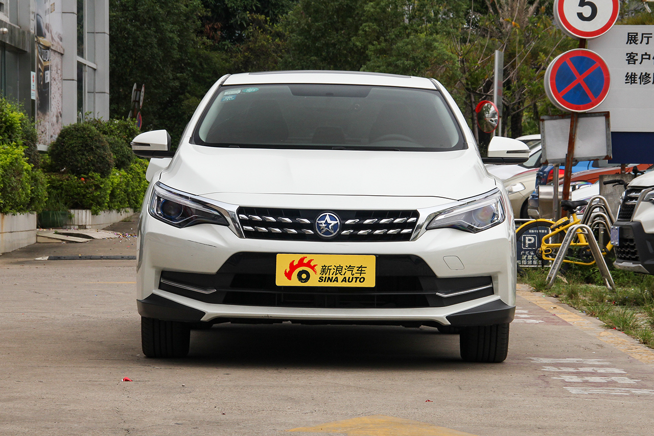 2018款启辰D60 1.6L自动智联豪华版