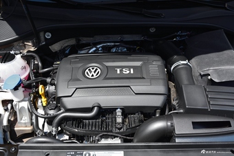 2017款上汽大众帕萨特330TSI DSG尊荣型