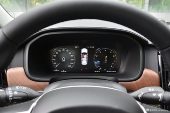 2019款沃尔沃S90 2.0T自动T5智尊版