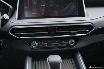 2017上汽大通D90 2.0T自动两驱水星