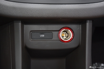 2017款宝骏310W 1.5L手动舒适型