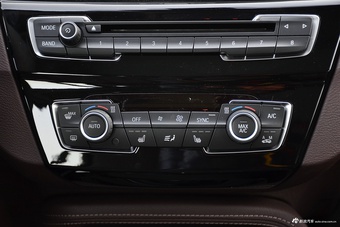 2016款宝马X1 1.5T自动sDrive18Li豪华型