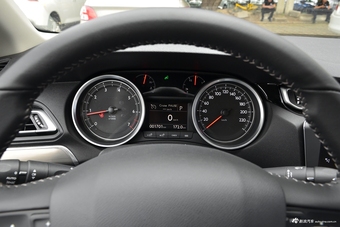 2019款标致408 1.6T自动至尊版350THP