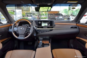 2018款雷克萨斯ES 2.5L自动300h尊享版 国V图片