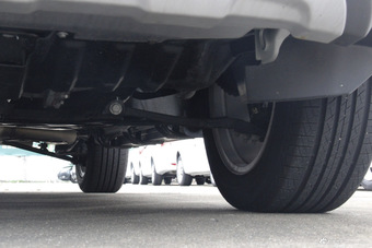 2015款瑞虎3 1.6L手动智尚周年运动版 钻石银