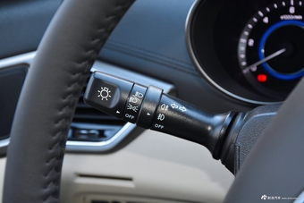 2018款逸动EV300 尊享型