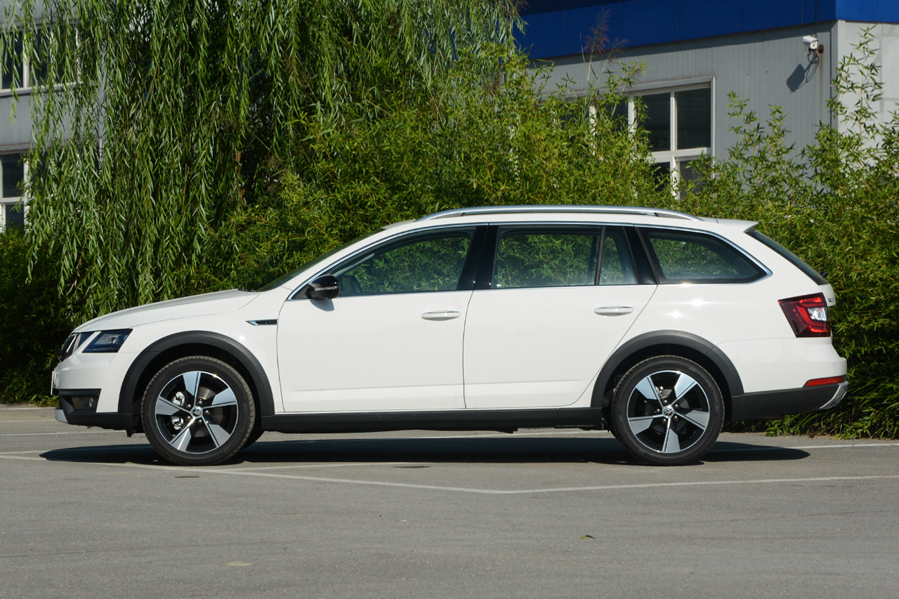 2018款明锐旅行版1.4T TSI280 DSG旗舰版