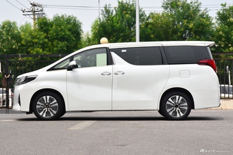 2018款埃尔法改款3.5L自动尊贵版