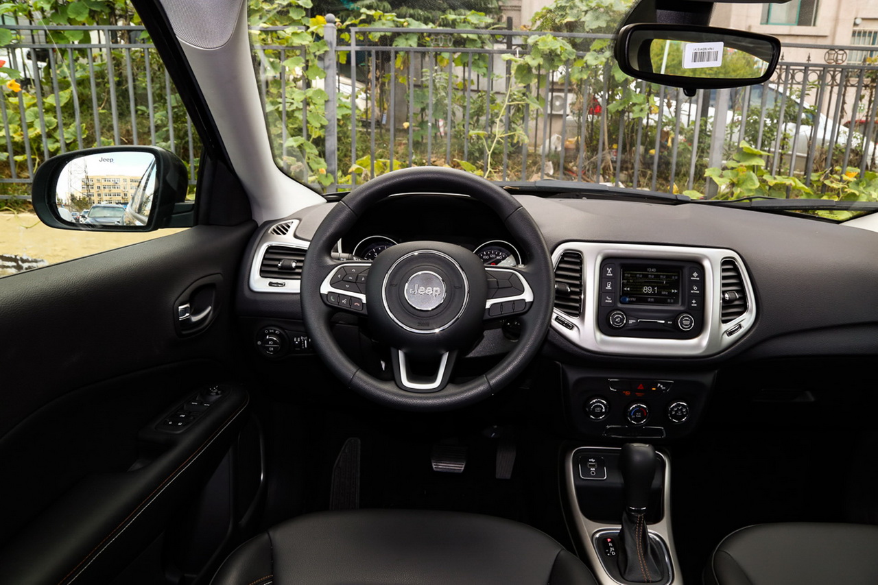 2017款指南者1.4T自动 200T舒享版